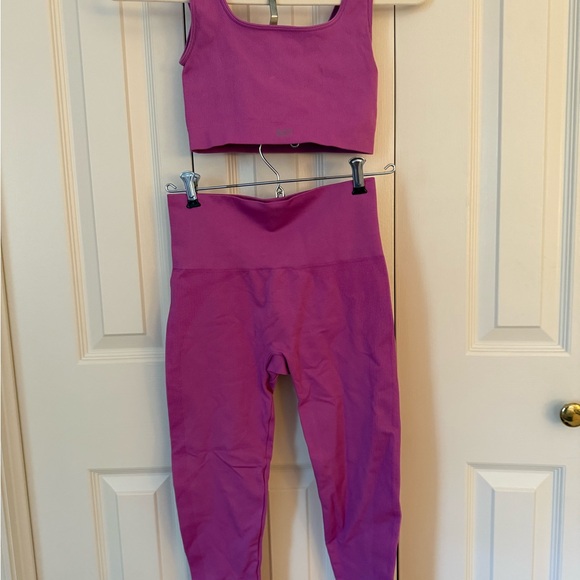 SET Active x Revolve Sculptflex Pink Leggings - Picture 3 of 6